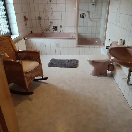 Alte Backstube Mit 3 Ferienwohnungen Eingerichtet Fuer Monteure Und Firmen Lügde Exterior foto