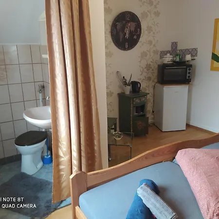 Alte Backstube Mit 3 Ferienwohnungen Eingerichtet Fuer Monteure Und Firmen Lügde Zimmer foto