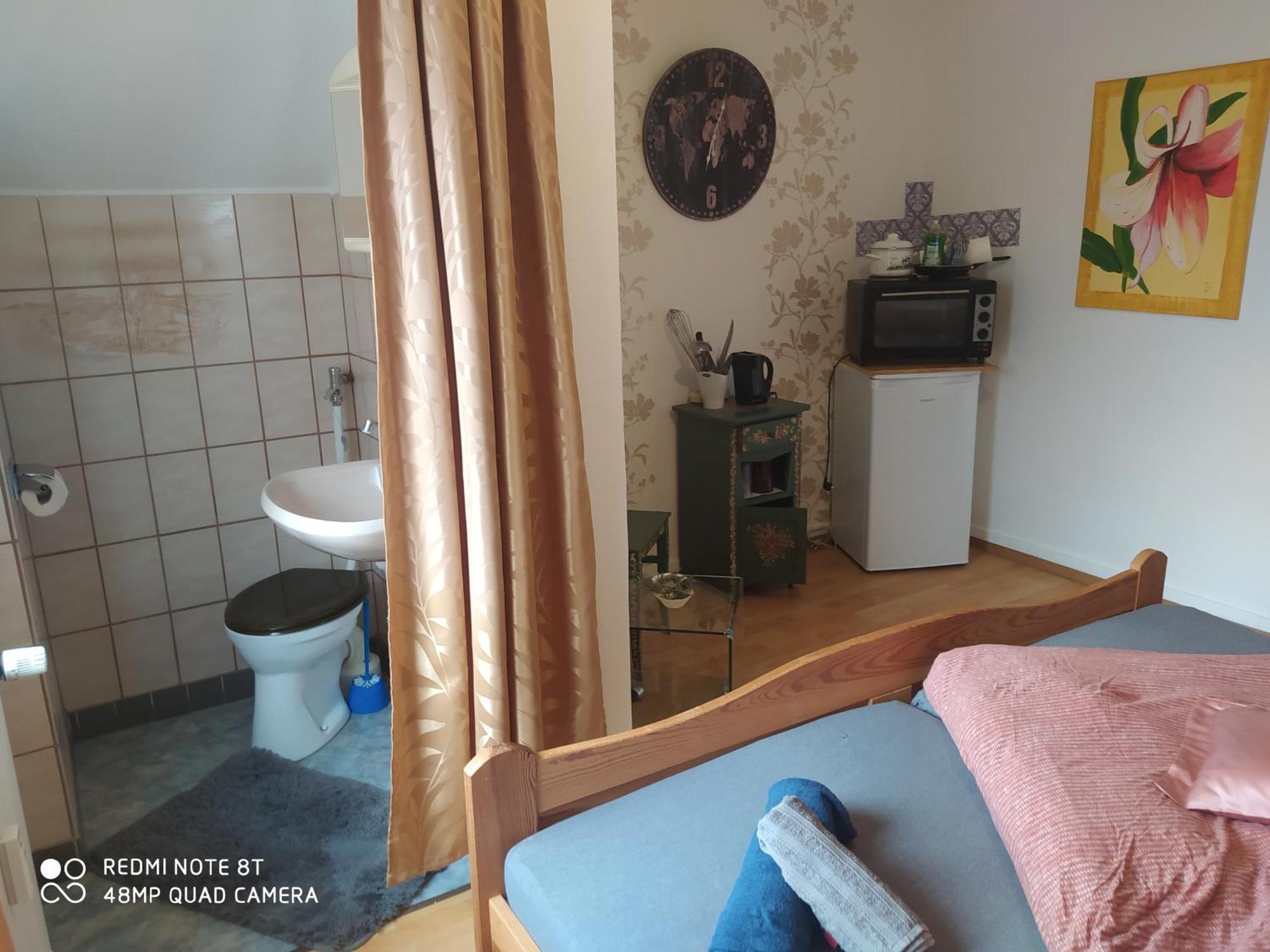 Alte Backstube Mit 3 Eingerichtet Fuer Monteure Und Firmen * Lügde